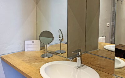 Villa Zara: Automne, Été, Printemps, Salle de bain