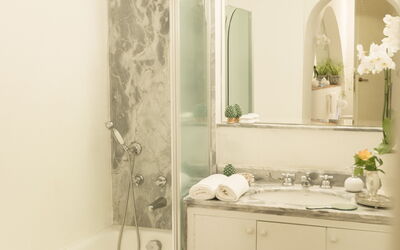 Villa Osa: Autumn, Bathroom, Summer, Winter