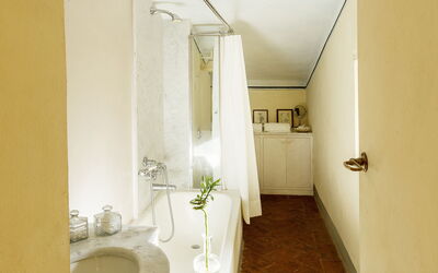 Villa Osa: Autumn, Bathroom, Summer, Winter