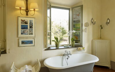 Villa Osa: Autumn, Bathroom, Summer, Winter