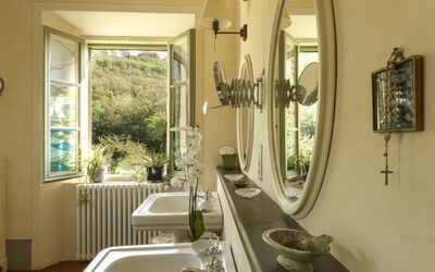 Villa Osa: Autumn, Bathroom, Summer, Winter