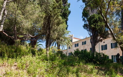 Villa Osa: Autumn, Building Exterior, Summer, Winter