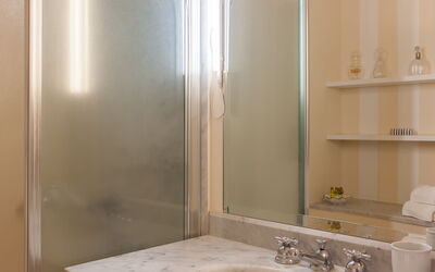 Villa Osa: Autumn, Bathroom, Summer, Winter