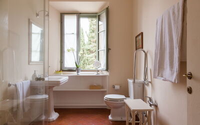 Villa Osa: Autumn, Bathroom, Summer, Winter