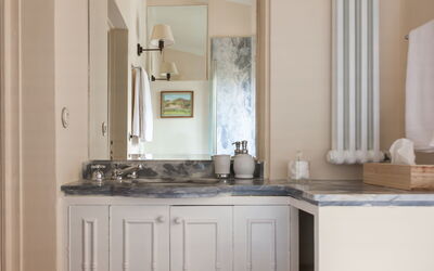 Villa Osa: Autumn, Bathroom, Summer, Winter