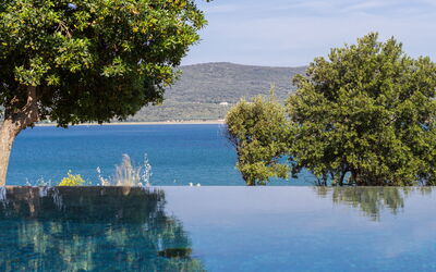 Villa Osa: Autumn, Pool, Summer, Winter