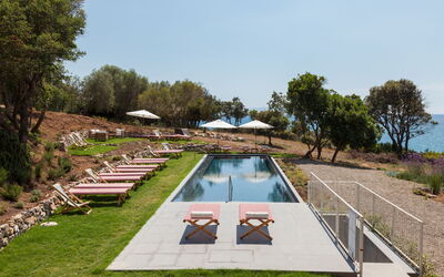 Villa Osa: Autumn, Pool, Summer, Winter