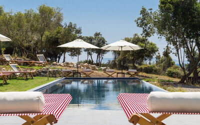 Villa Osa: Autumn, Pool, Summer, Winter