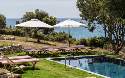 Villa Osa: Autumn, Pool, Summer, Winter