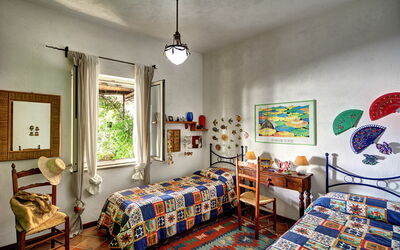 Villa Sorrentina: sorrento-hills-comfort-villa-massa-lubrense-villa-bedroom