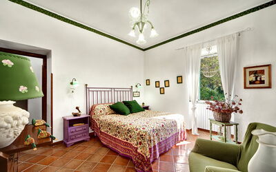 Villa Sorrentina: sorrento-hills-comfort-villa-massa-lubrense-villa-bedroom