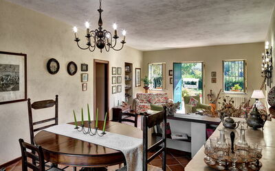 Villa Sorrentina: sorrento-hills-comfort-villa-massa-lubrense-villa-living-room