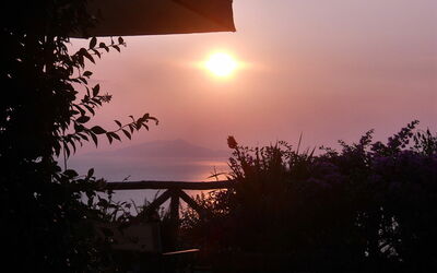 Villa Sorrentina: sorrento-hills-comfort-villa-massa-lubrense-villa-view