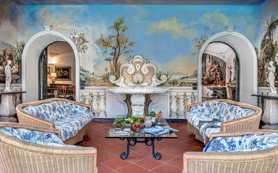 La Noblesse: palazzo-villa-dei-nobili-santa-agata-sui-due-golfi-villa-patio