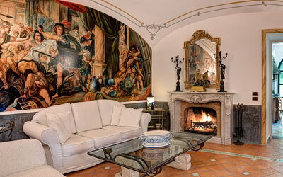La Noblesse: palazzo-villa-dei-nobili-santa-agata-sui-due-golfi-villa-living-room