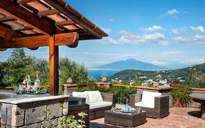 Villa Panorama: country-lemonvilla-massa-lubrense-villa-balcony