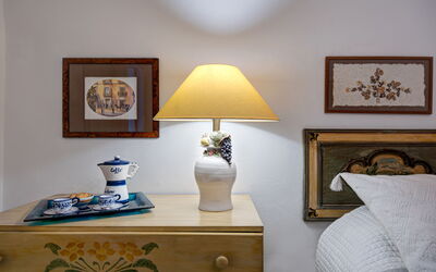 Villa Panorama: country-lemonvilla-massa-lubrense-villa-bedroom