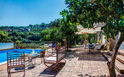 Villa Panorama: Herfst, Lente, Zomer, zwembad