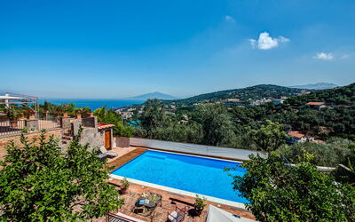 Villa Panorama: Herfst, Lente, Zomer, zwembad