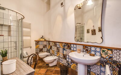 Villa Acquara: villa-riggiole-700-massa-lubrense-villa-bathroom