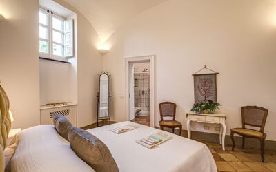 Villa Acquara: villa-riggiole-700-massa-lubrense-villa-bedroom