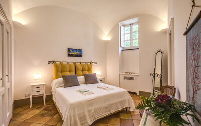 Villa Acquara: villa-riggiole-700-massa-lubrense-villa-bedroom