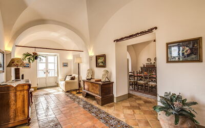 Villa Acquara: villa-riggiole-700-massa-lubrense-villa-entrance