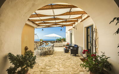 Villa Acquara: villa-riggiole-700-massa-lubrense-villa-patio