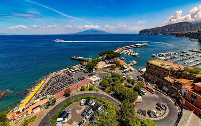 Casa Lalli: orizzonte-li-galli-torca-villa-external