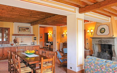 Villa Emozionale 18: Salle à manger