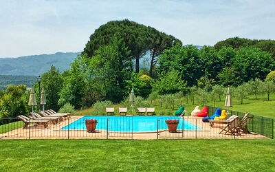 Villa Emozionale 18: bassin, Jardin