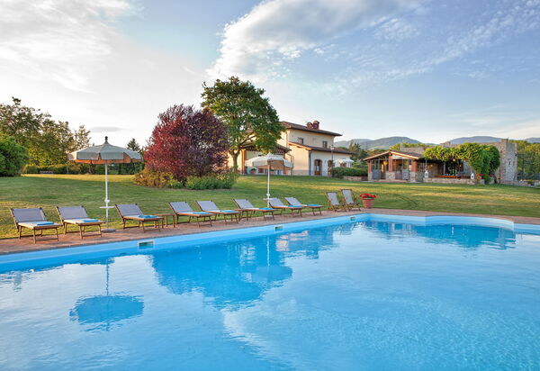 Villa Emozionale 18: Giardino, Piscina