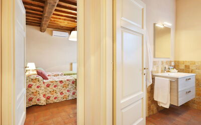 Villa Bacco: Bathroom, Bedroom