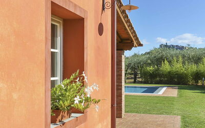 Villa Bacco: Building Exterior, Pool