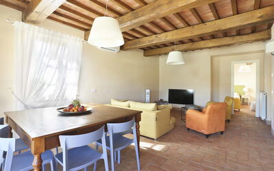 Villa Bacco: Common Room, Dining Room, Living Room