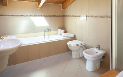 Vip Panorama 2 Apartment: Bagno