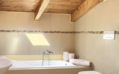 Vip Panorama 2 Apartment: Bagno