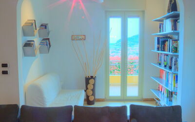 Villa Vallovaia: Living Room