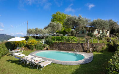 Villa Bastianella: Buitenkanten, Buitenshuis, Tuin, zwembad