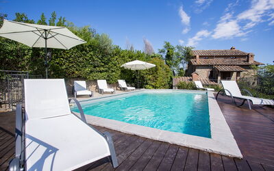 Villa Rosselli: Swimming pool