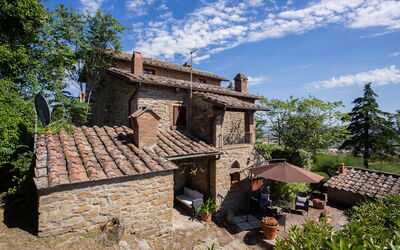 Villa Rosselli: Main entrance and outdoor view