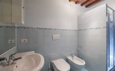 Villa Rosselli: Bathroom
