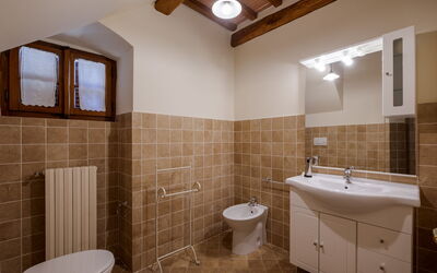 Villa Rosselli: Bathroom