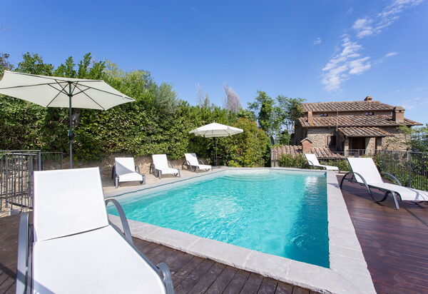 Villa Rosselli: Swimming pool