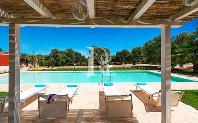 Casale Grattiglie: Balkon / terras / patio, bubbelbad, Buitenkanten, Buitenshuis, Tuin, Voorzieningen, Welzijn, zwembad