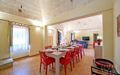 Casale Grattiglie: Gemeenschappelijke ruimte, Kamer details, Lunchroom, Voorzieningen, Woonkamer