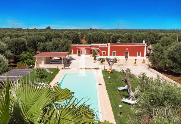 Casale Grattiglie: Amenities, Building Exterior, Garden, Hot Tub, Outdoor, Pool, Scenic View