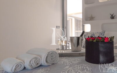 Villa Luce - Sleeps 16