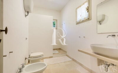 Trullo Bianco: Détails de la chambre, Salle de bain