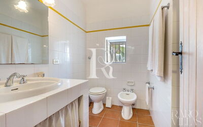 Trullo Bianco: Détails de la chambre, Salle de bain